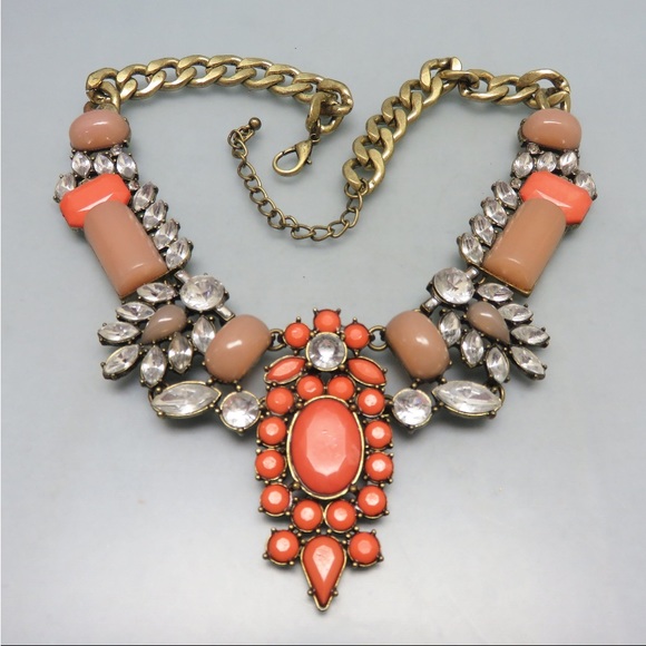 early 2000s vintage necklace of coral, pink and clear lucite and glass stones. - Picture 2 of 9